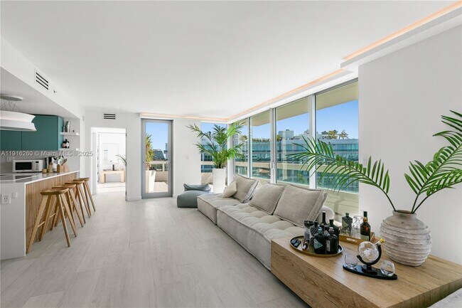 Building Photo - 1025 92nd St