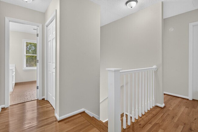 Building Photo - Beautiful home in Spring Valley