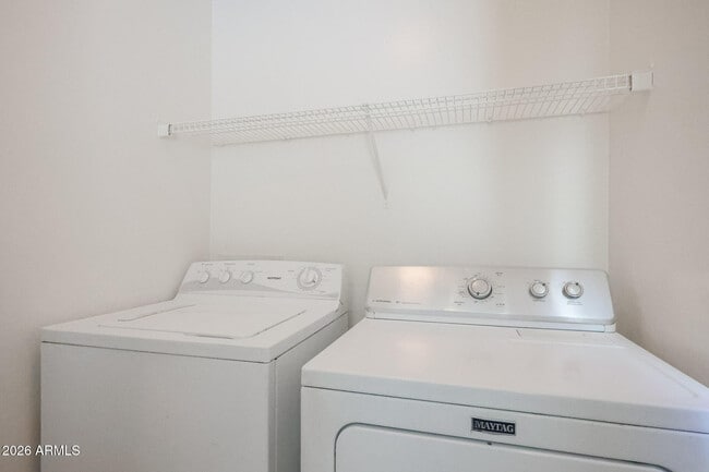 Building Photo - 2030 N 78th Glen