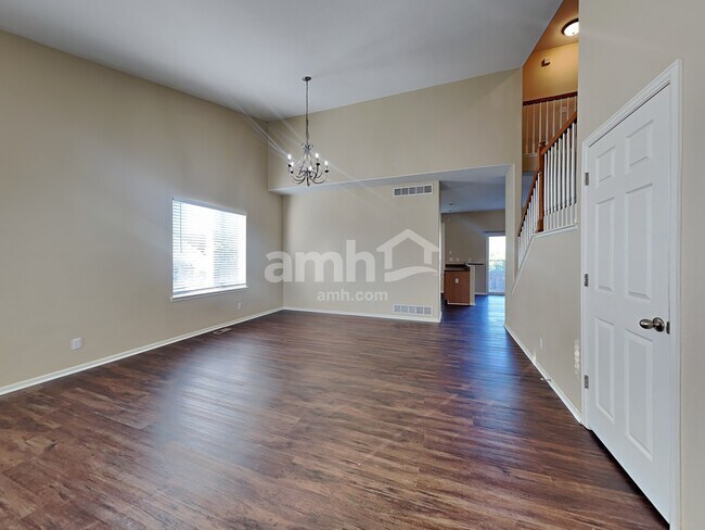 Building Photo - 257 Chapel Hill Dr