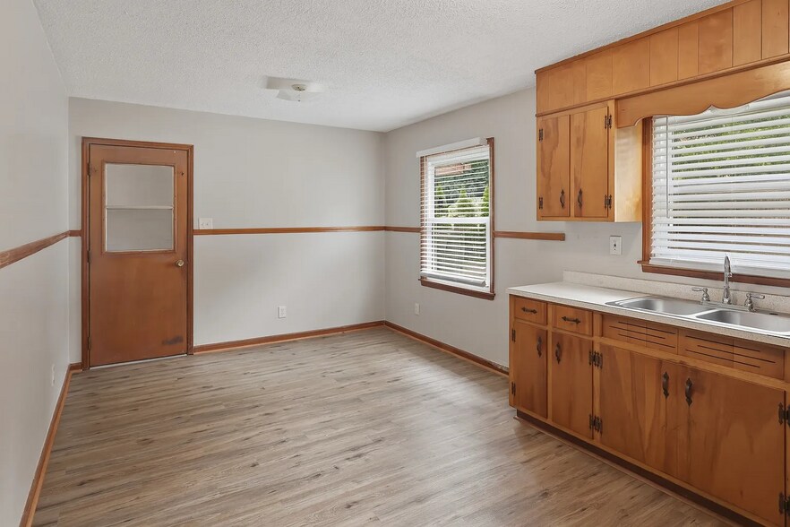Building Photo - 4442 Millvale Dr SW