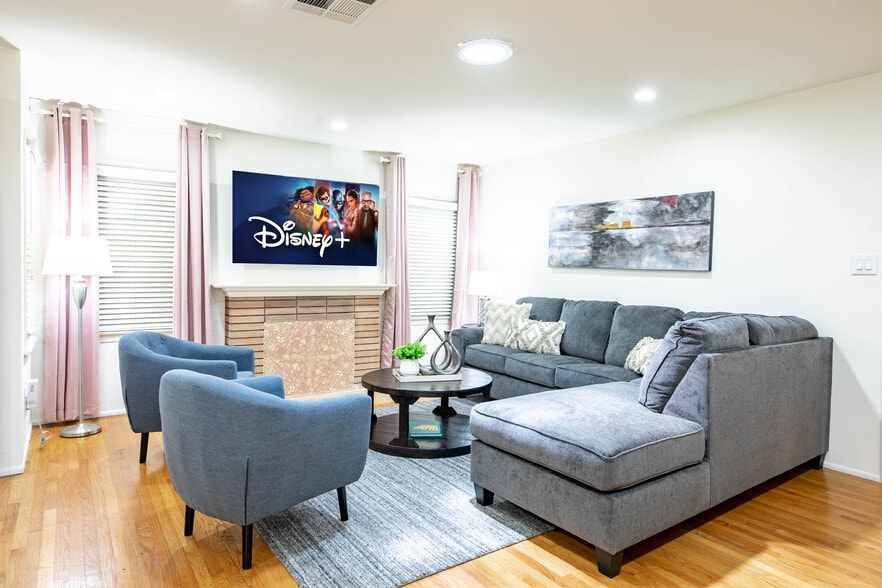 Primary Photo - 9088 Emperor Ave