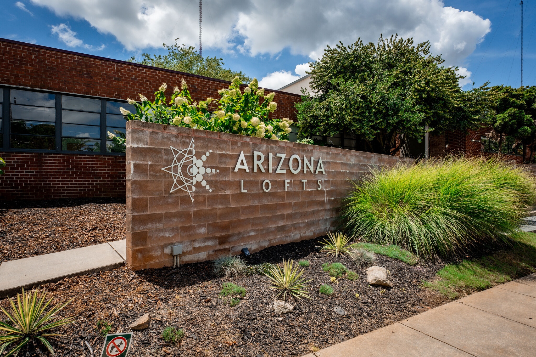 Building Photo - 195 Arizona Ave NE