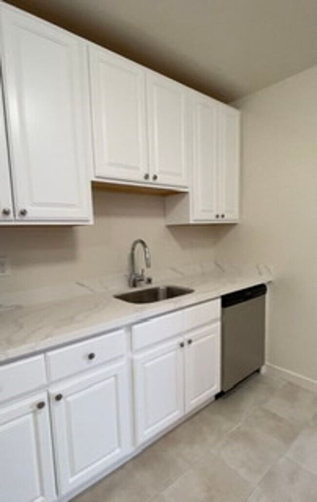 Building Photo - 38-40 15th Avenue