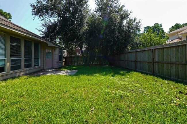Building Photo - 2403 Blue Shadow Dr