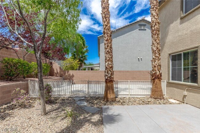 Primary Photo - 145 Staplehurst Ave