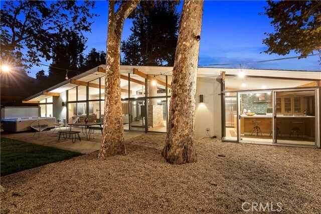 Building Photo - 6225 Frondosa Dr
