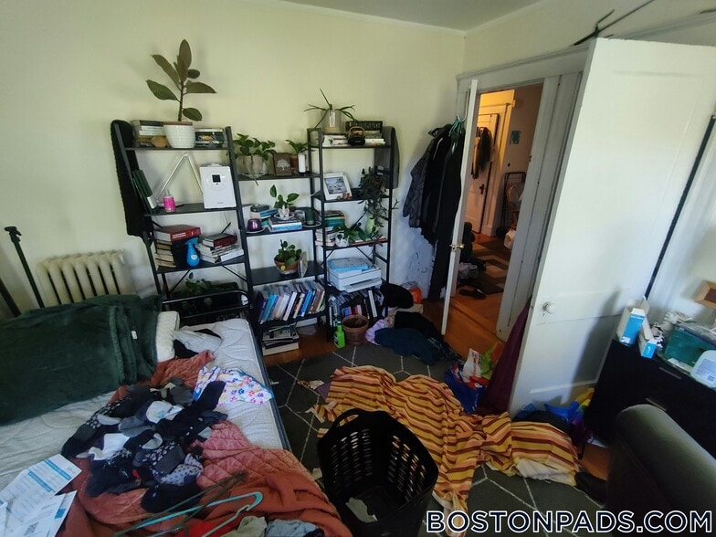 Building Photo - 24 Claymoss Rd