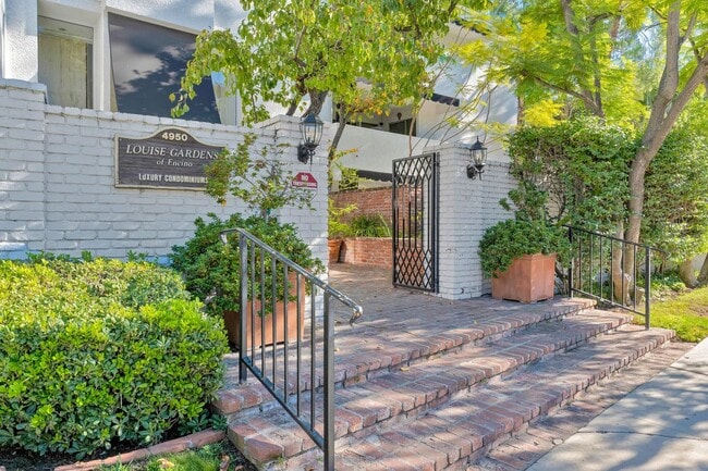 Building Photo - 4950 Louise Ave