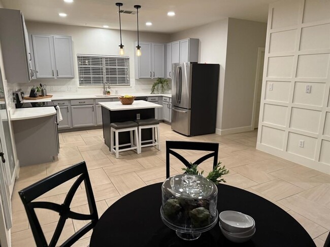 Building Photo - 1103 Water Hole Trail