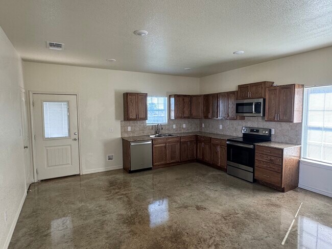 Building Photo - 143 Carley Ct