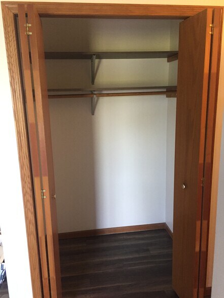 Building Photo - 517 Trail Side Dr