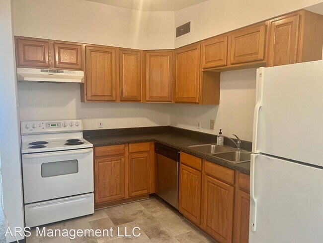 Building Photo - 3 br, 2 bath House - 8561 Red Fir Drive