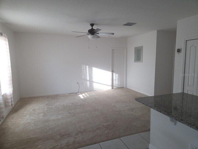 Building Photo - 511 Big Sioux Ct