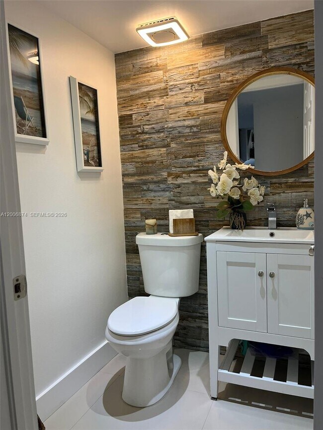 Building Photo - 1155 NW 123rd Ct