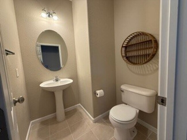 Building Photo - Three Bedroom Damonte Ranch Home