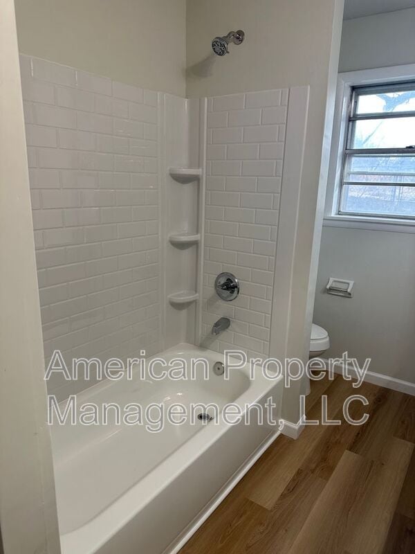 Building Photo - 415 N 17th St