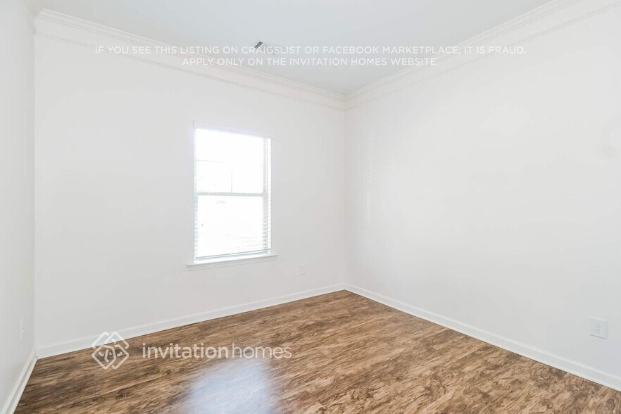 Building Photo - 1442 Ewing Farm Dr