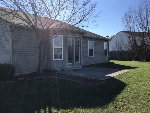 Building Photo - 829 Stonehenge Way