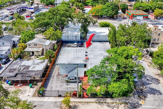 Building Photo - 160 NE 55th St
