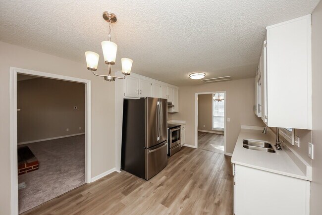 Building Photo - 1622 Cumberland Club Rd SW