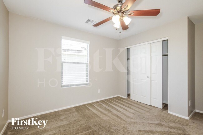 Building Photo - 12034 W Briles Rd