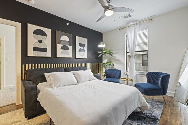 Building Photo - 5720 Town and Country Blvd