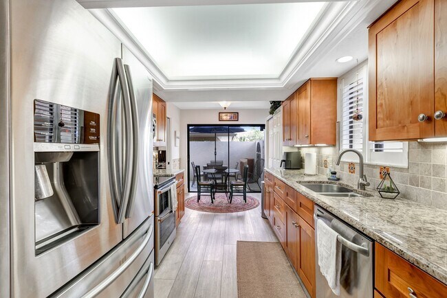 Building Photo - ** RETREAT AT NAPLES ** 3 BED / 2 BATH - C...