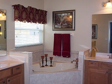 Building Photo - 2706 Patrician Cir