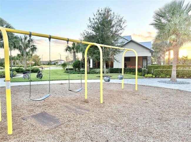Building Photo - 9079 Royal River Cir