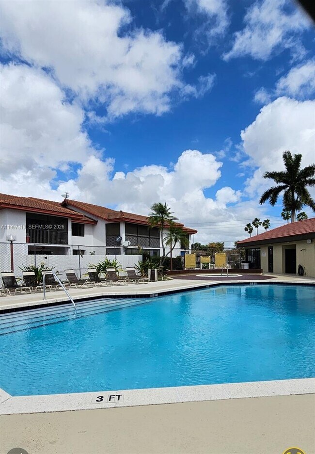 Building Photo - 9781 SW 138th Ave