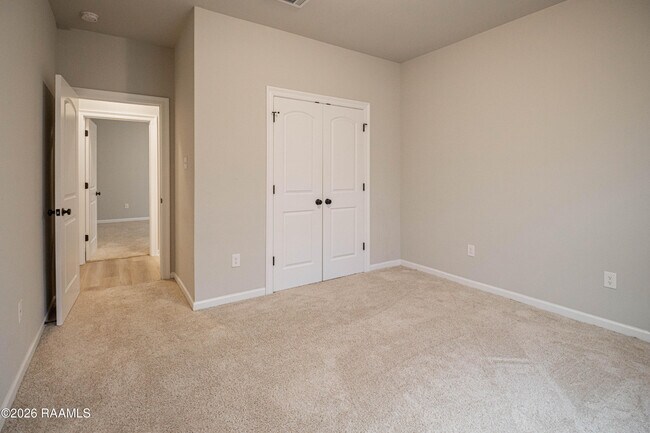 Building Photo - 304 Tall Meadows Ln