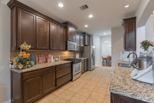 Building Photo - 51 N Marshside Pl