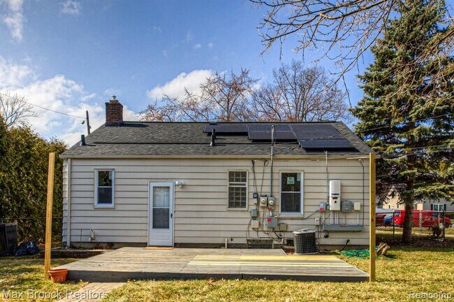 Building Photo - 2618 Phillips Ave