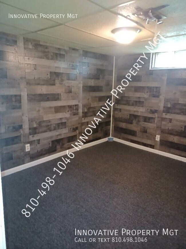 Building Photo - Beautiful 3 bedroom, 1 bath, desirable are...