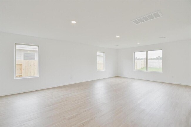 Building Photo - 18566 Cepagatti Dr