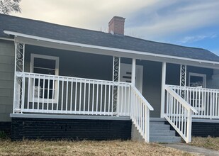 Building Photo - 542 Grn