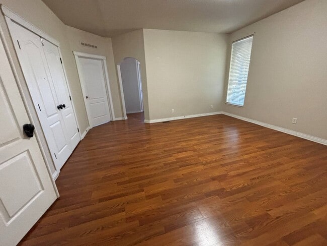 Building Photo - 1600 Fort Bragg Rd