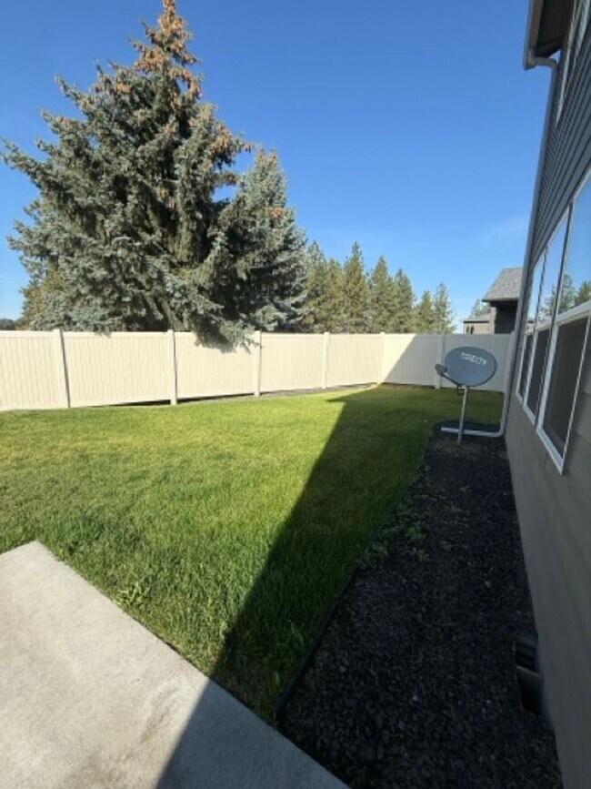 Building Photo - 8218 S Allora Ct