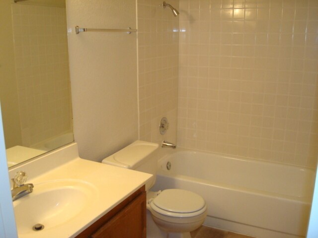 Building Photo - 1320 Pinto Rock Ln