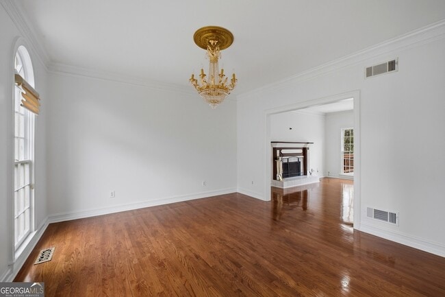 Building Photo - 3303 Greencastle Chase NE