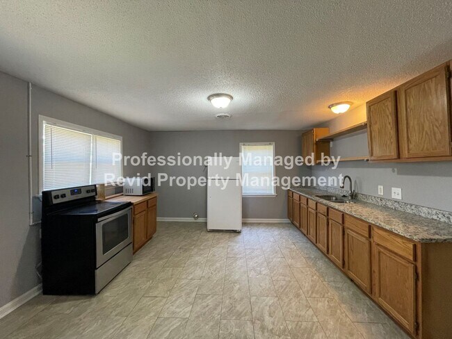 Building Photo - Charming Home for Rent in Memphis!!