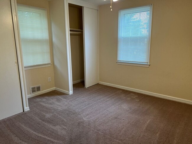 Building Photo - Wonderful Rambler Close to NIH, Walter Ree...