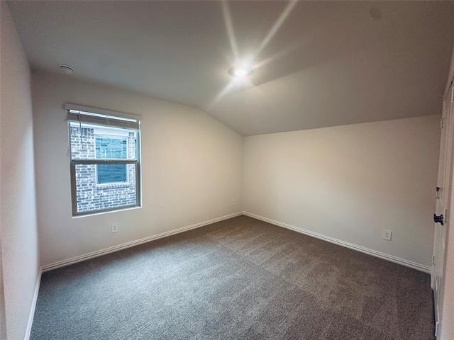 Building Photo - 606 Clover Crk Dr