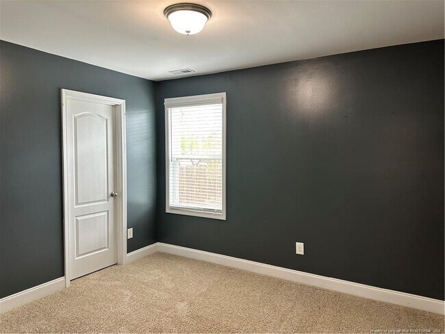 Building Photo - 137 Ledford Ave