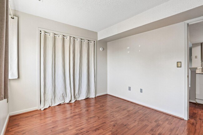 Building Photo - 14122 Lauren Ln