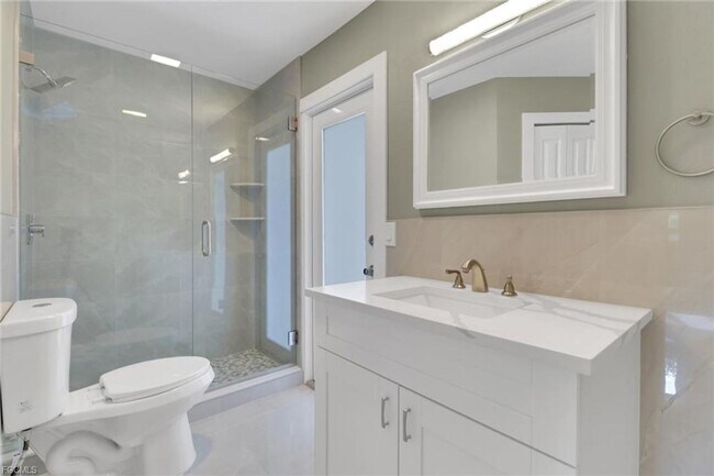 Building Photo - Elegant 3-Bedroom Pool Home in the Prestig...