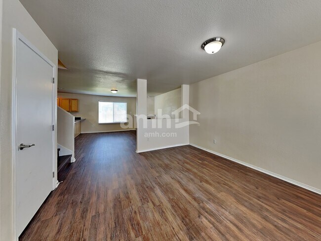 Building Photo - 1006 W 180 S