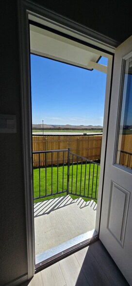 Building Photo - 1119 Stone Vly Rd