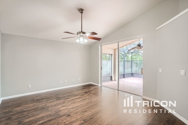 Building Photo - 7025 Colony Pointe Dr